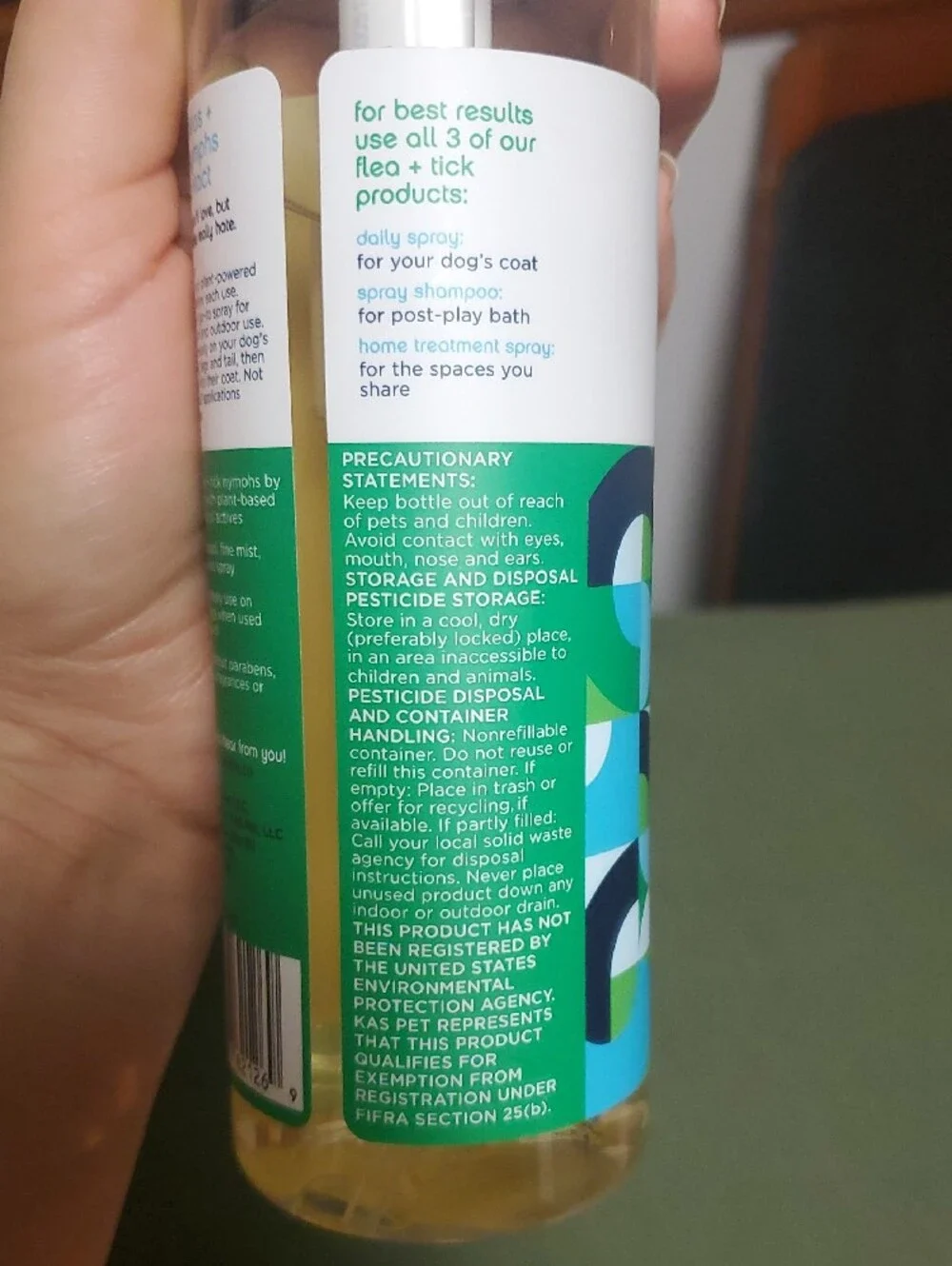 Flea + Tick Daily Spray for Dogs — White & Green